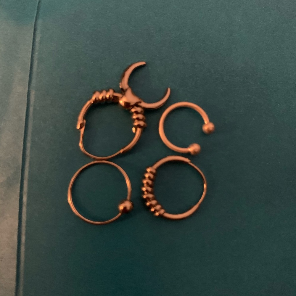 earrings